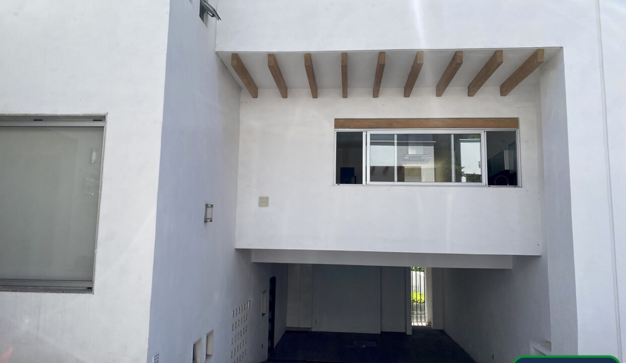 4546327-CNcedros-1-