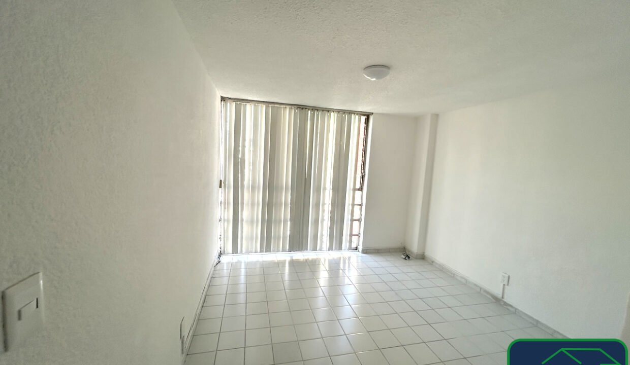 457216-Prieto-10