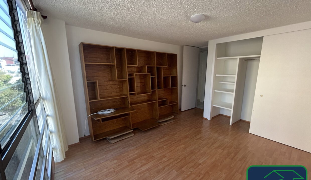 457216-Prieto-9