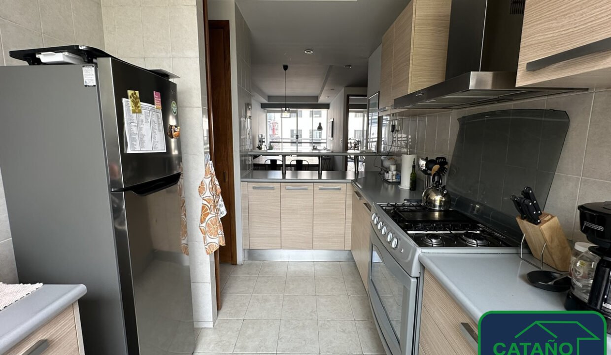4577531-departamento-avcarloslazo-santafe-venta-catanobienesraices-12