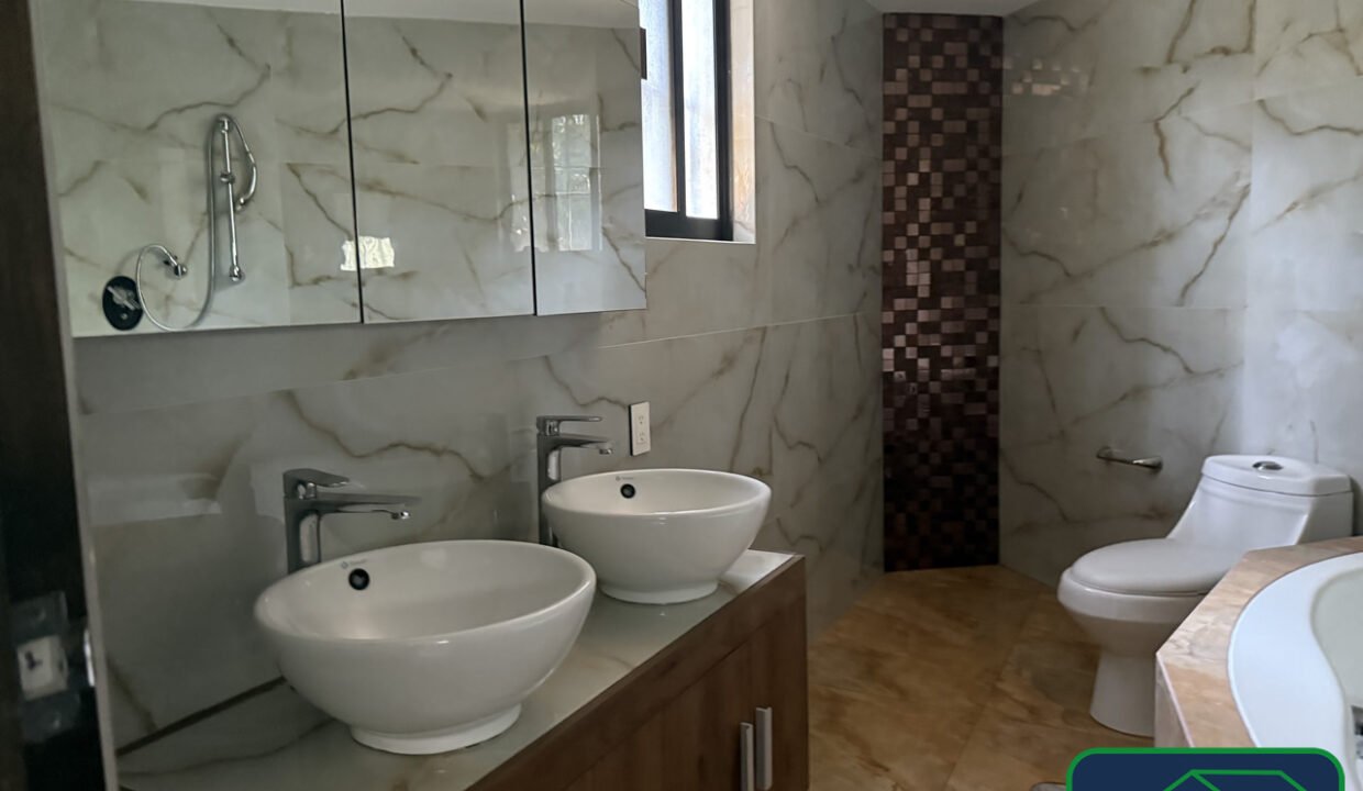 4580625-oficina-margaritas-florida-renta-catanobienesraices-19