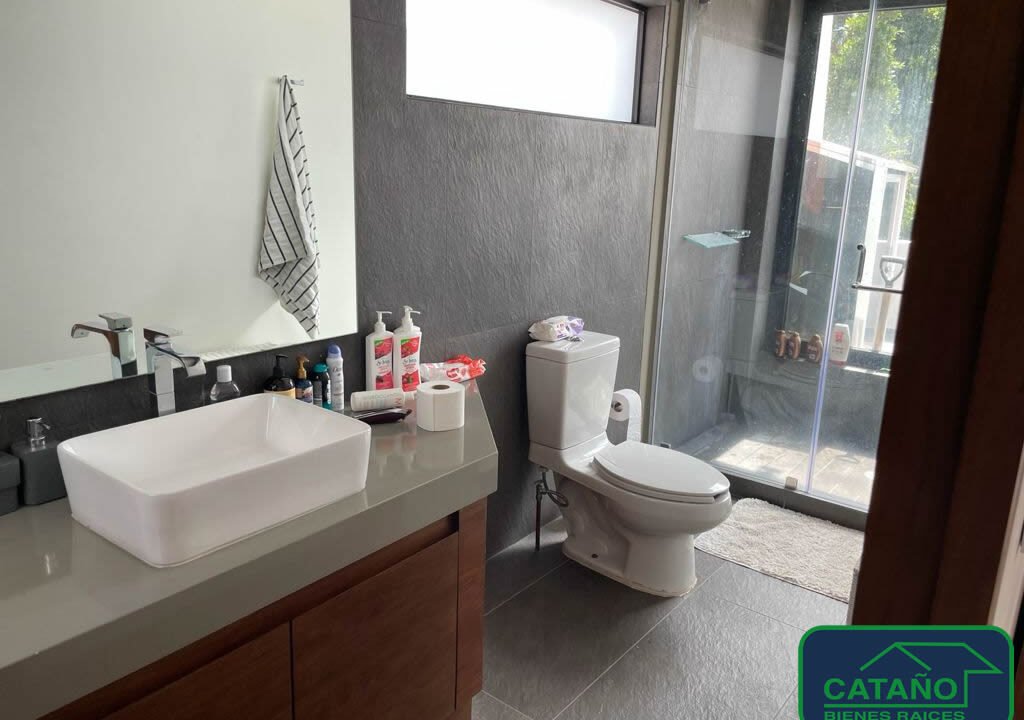 458746-departamento-vitoalessiorobles-florida-renta-catanobienesraices-8