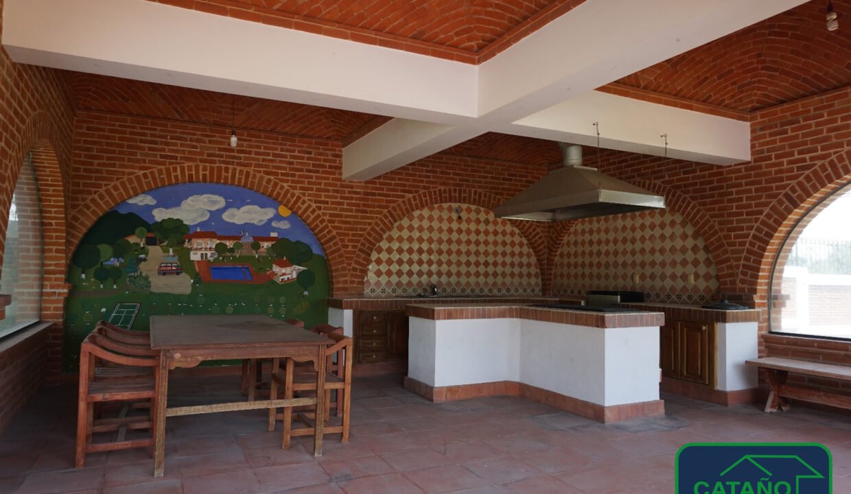4589828-casa-calzadadelamedialuna-barriodesanjuan-tequisquiapan-venta-catanobienesraices-10