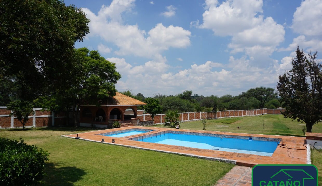 4589828-casa-calzadadelamedialuna-barriodesanjuan-tequisquiapan-venta-catanobienesraices-12