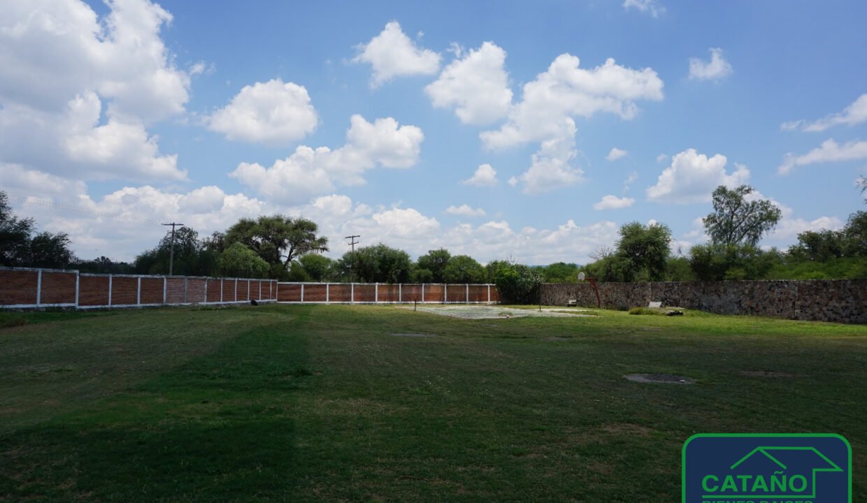 4589828-casa-calzadadelamedialuna-barriodesanjuan-tequisquiapan-venta-catanobienesraices-14
