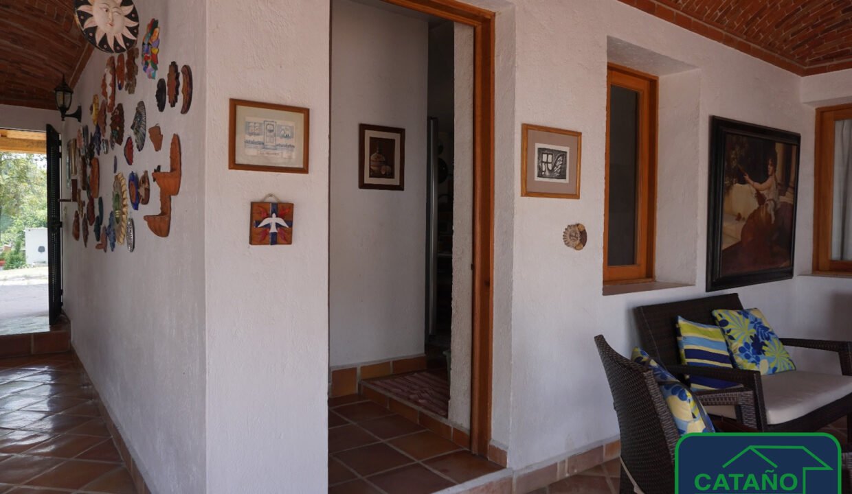 4589828-casa-calzadadelamedialuna-barriodesanjuan-tequisquiapan-venta-catanobienesraices-15