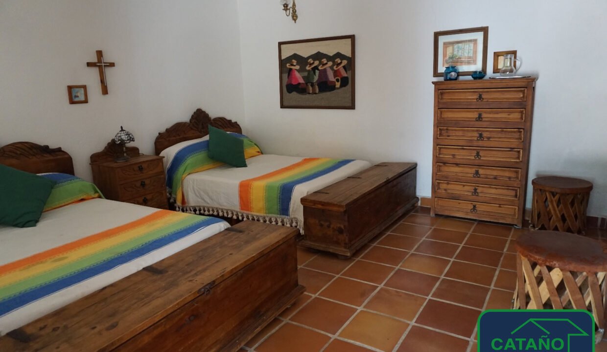 4589828-casa-calzadadelamedialuna-barriodesanjuan-tequisquiapan-venta-catanobienesraices-24
