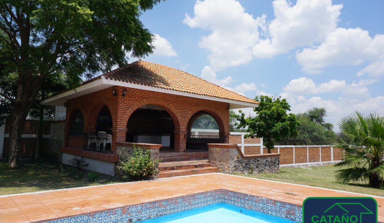 4589828-casa-calzadadelamedialuna-barriodesanjuan-tequisquiapan-venta-catanobienesraices-9