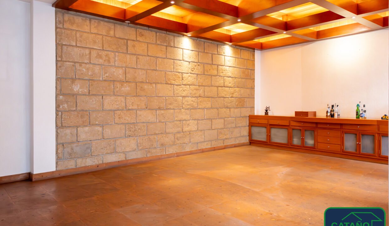 4571232-casa-calzadadelascarretas-colinasdelsur-venta-catanobienesraices-11