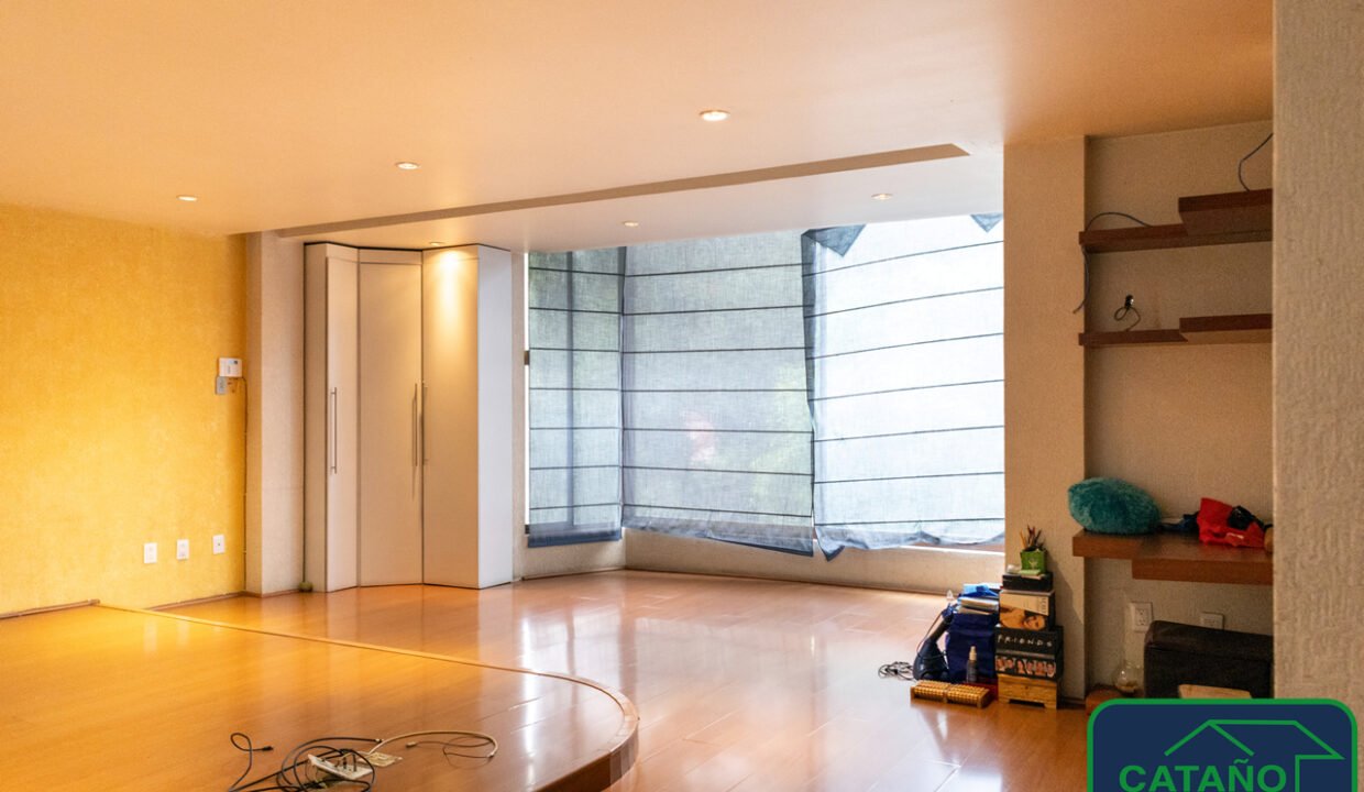 4571232-casa-calzadadelascarretas-colinasdelsur-venta-catanobienesraices-13