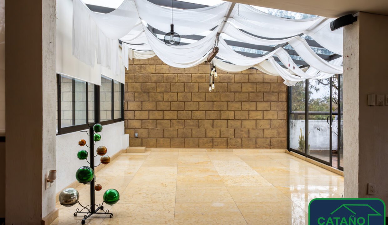 4571232-casa-calzadadelascarretas-colinasdelsur-venta-catanobienesraices-3