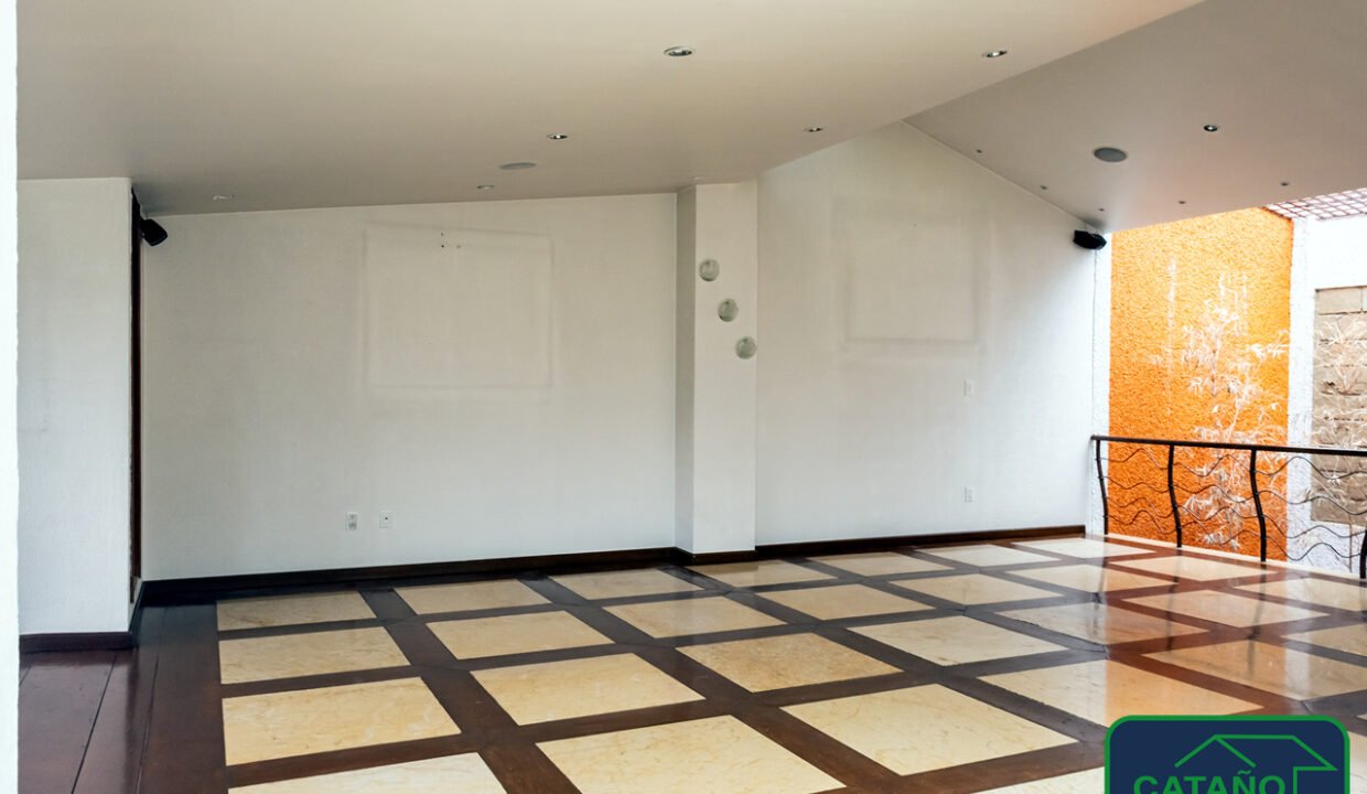 4571232-casa-calzadadelascarretas-colinasdelsur-venta-catanobienesraices-6