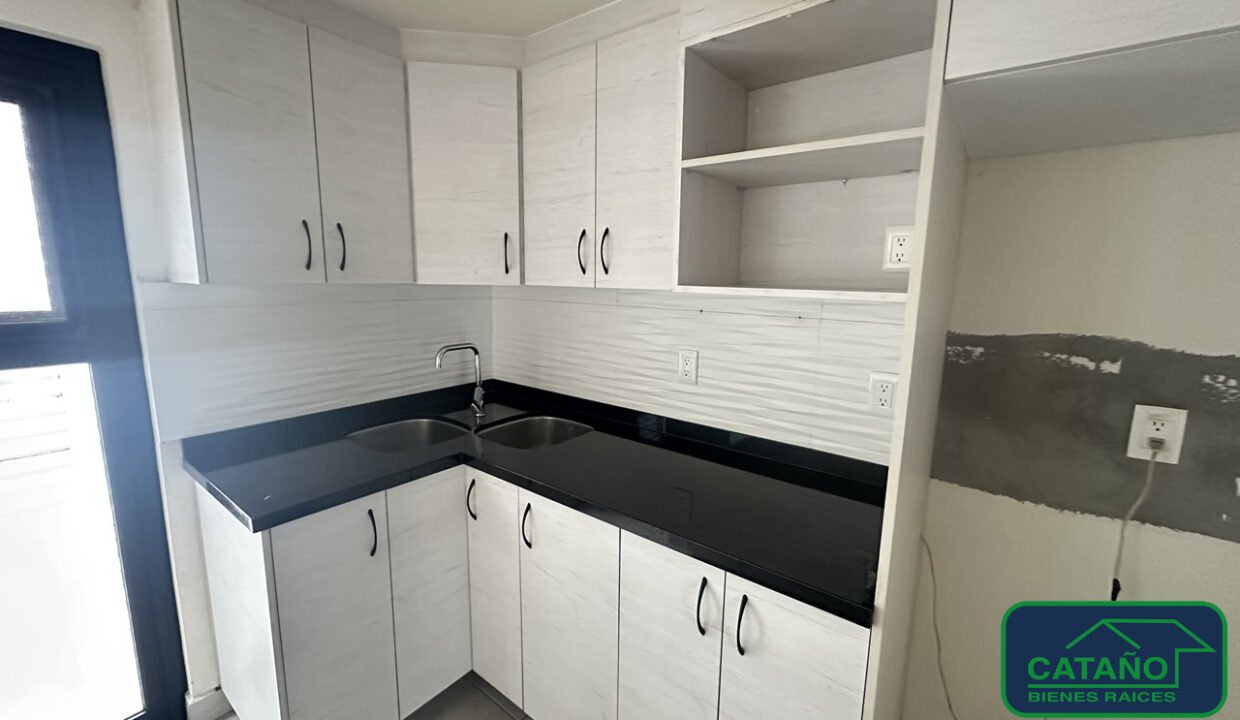 4592529-casaencondominio-loscolorines-ampliacioncandelaria-venta-catanobienesraices-8