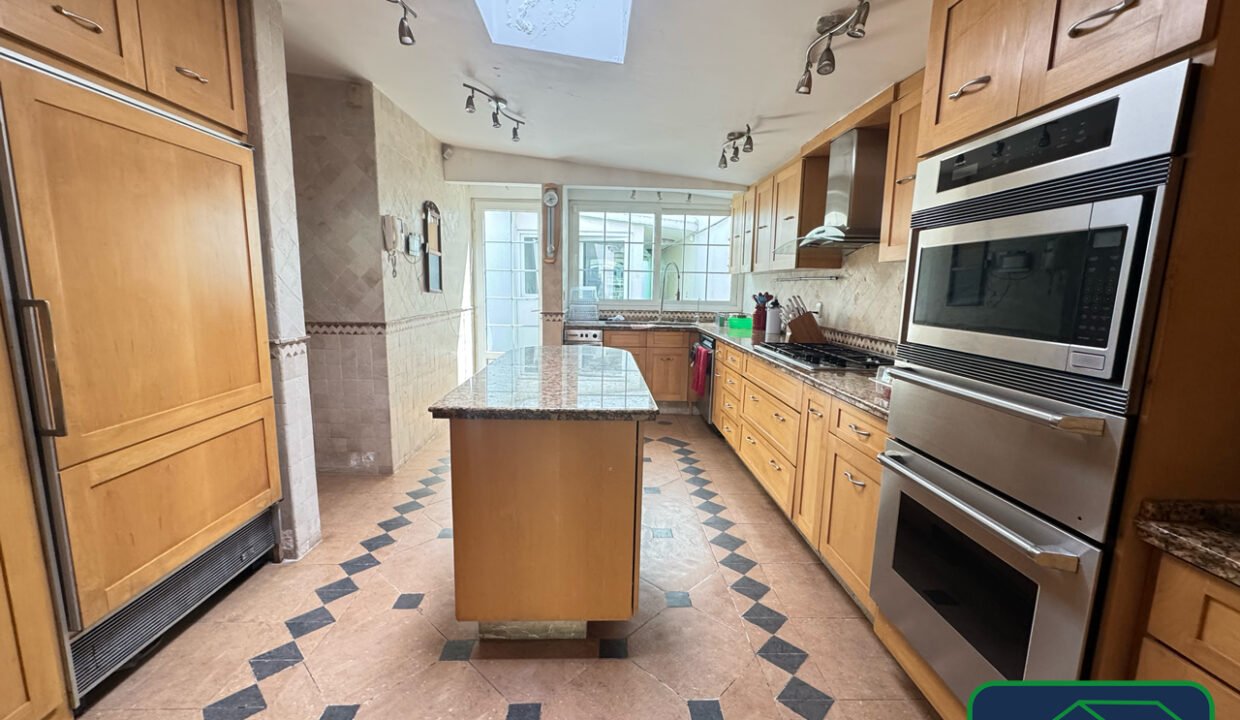 4595226-casa-avsanbernabe-sanjeronimolidice-venta-catanobienesraices-16