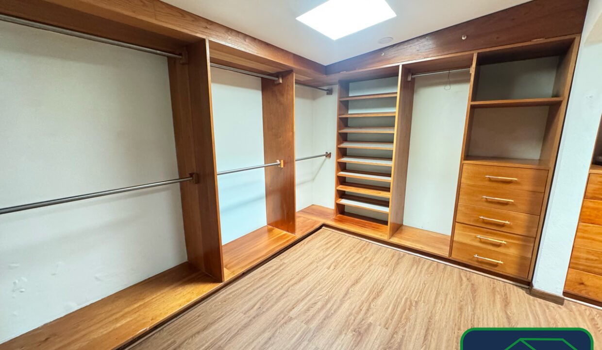 4595226-casa-avsanbernabe-sanjeronimolidice-venta-catanobienesraices-23