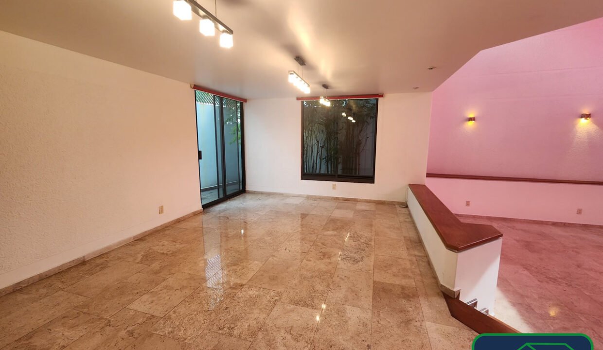 4597515-casaencondominio-cerradatehuixtle-valleescondido-venta-catanobienesraices-2