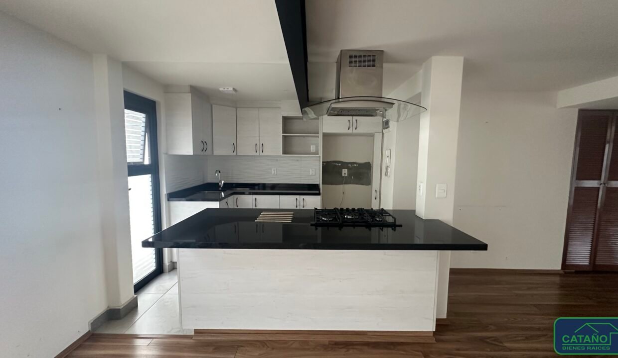 4592529-casaencondominio-loscolorines-ampliacioncandelaria-venta-catanobienesraices-5