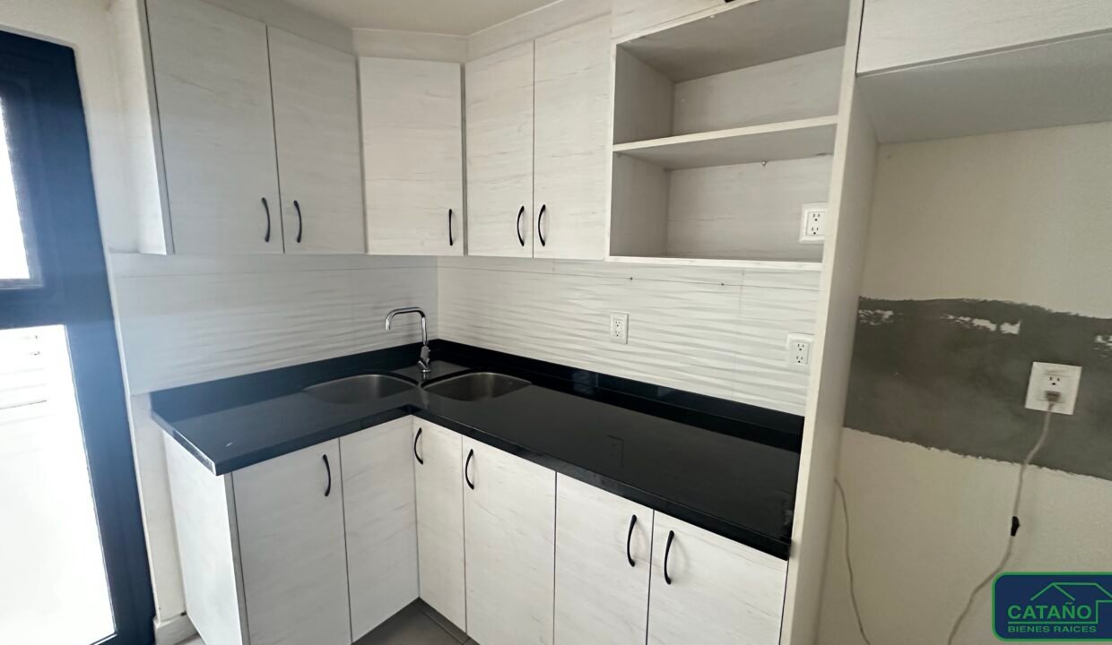 4592529-casaencondominio-loscolorines-ampliacioncandelaria-venta-catanobienesraices-6