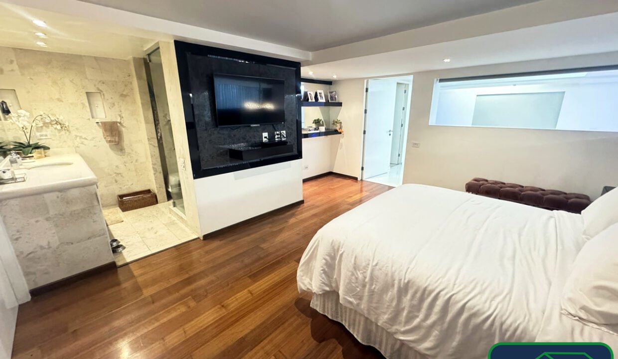 460307-departamento-loft-avsanjeronimo-laotrabanda-venta-catanobienesraices-14