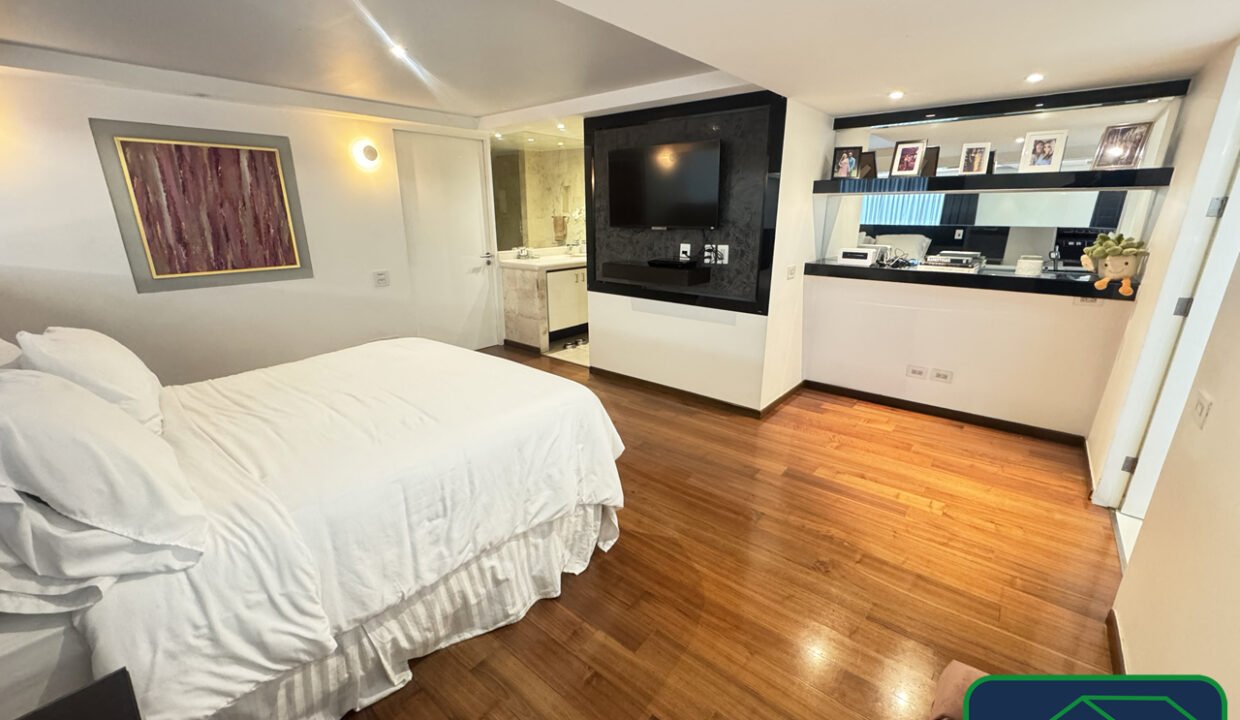 460307-departamento-loft-avsanjeronimo-laotrabanda-venta-catanobienesraices-15