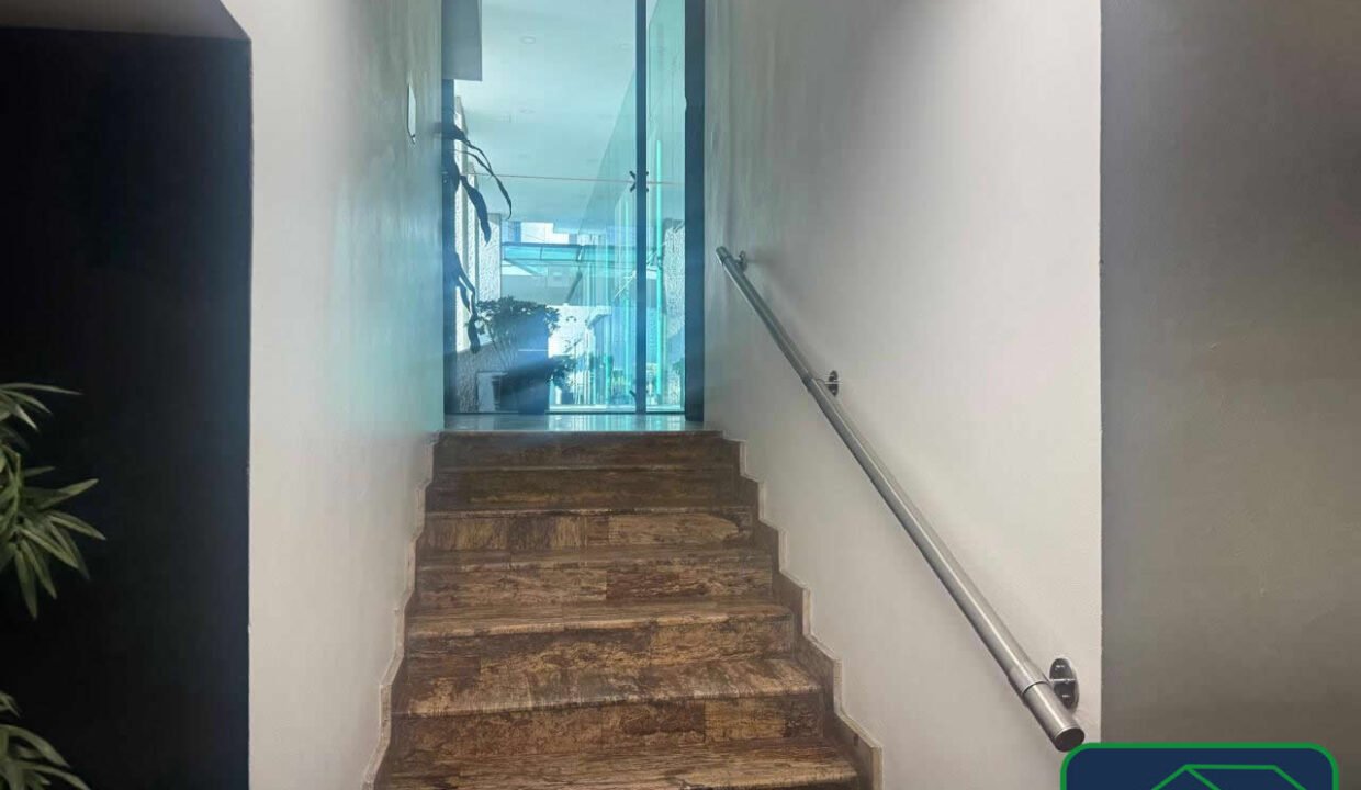 460307-departamento-loft-avsanjeronimo-laotrabanda-venta-catanobienesraices-6