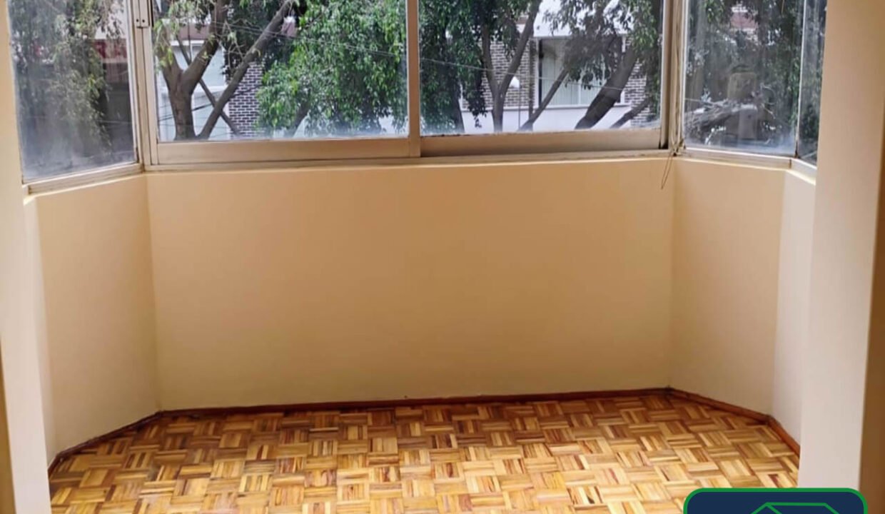 4605243-augustorodin-napoles-renta-catanobienesraices-2