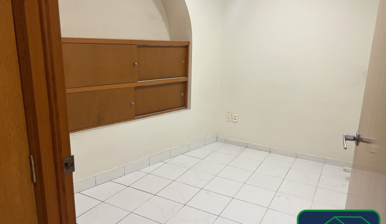 460563-local-avdelasfuentes-jardinesdelpedregal-renta-catanobienesraices-10