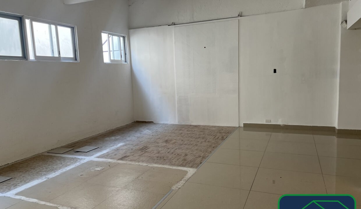 460563-local-avdelasfuentes-jardinesdelpedregal-renta-catanobienesraices-6