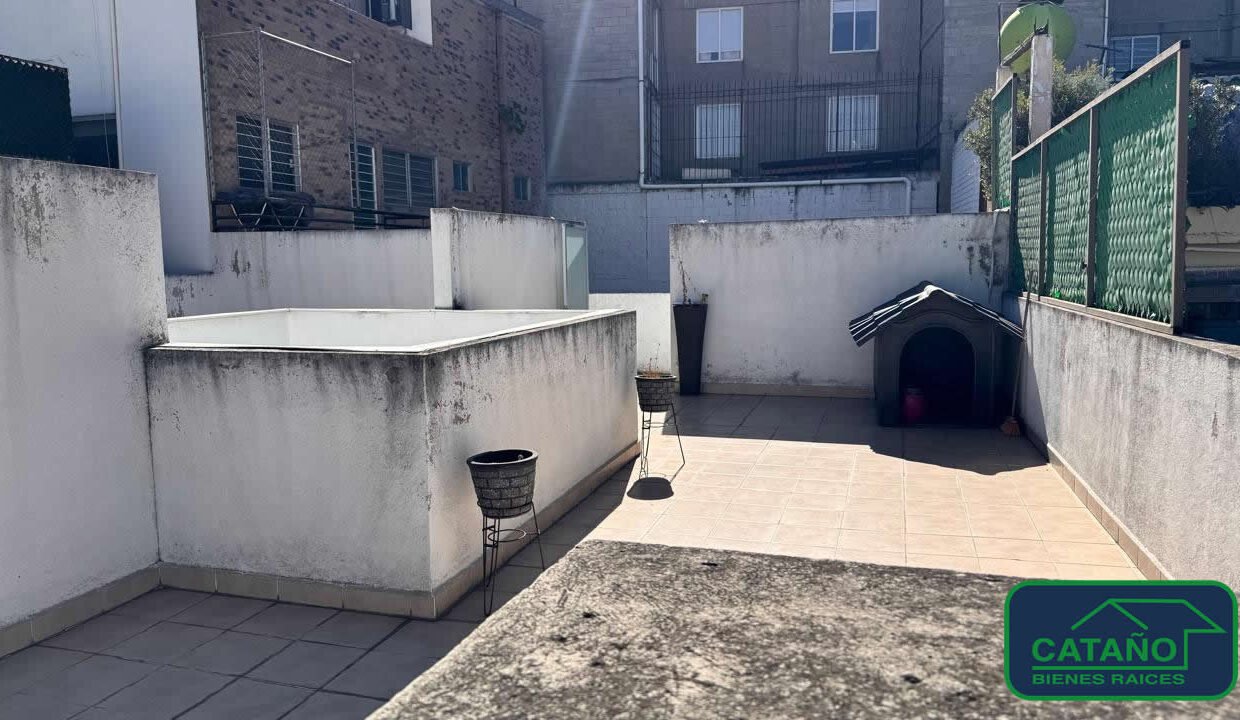 4606418-departamento-tarango-lasaguilas-venta-catanobienesraices-15