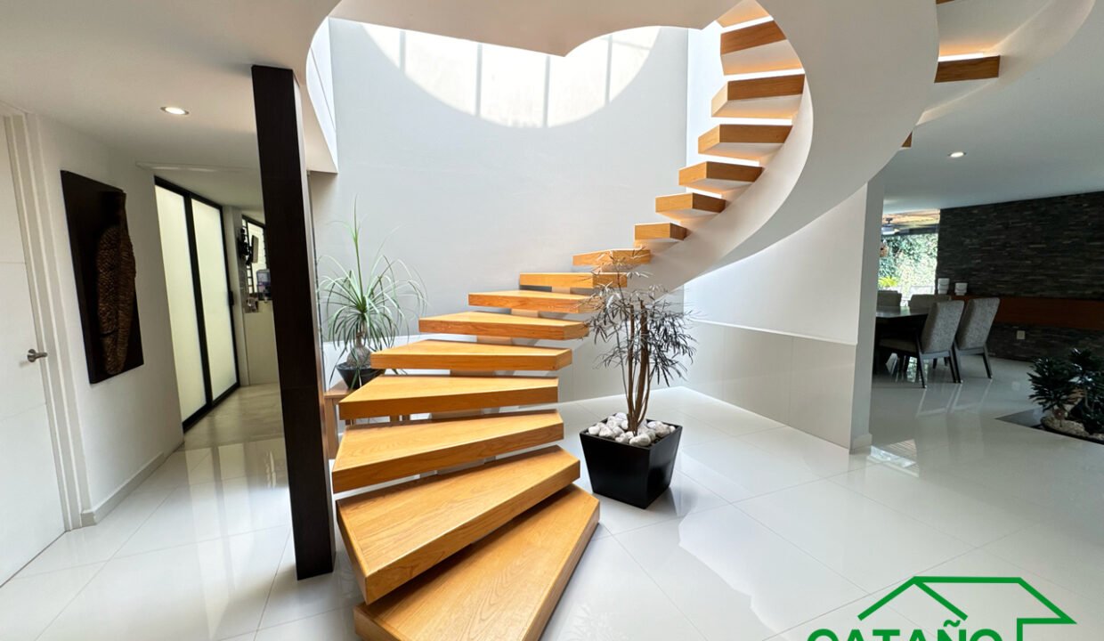 4609821-casa-avsanbernabe-sanjeronimolidice-venta-catanobienesraices-17