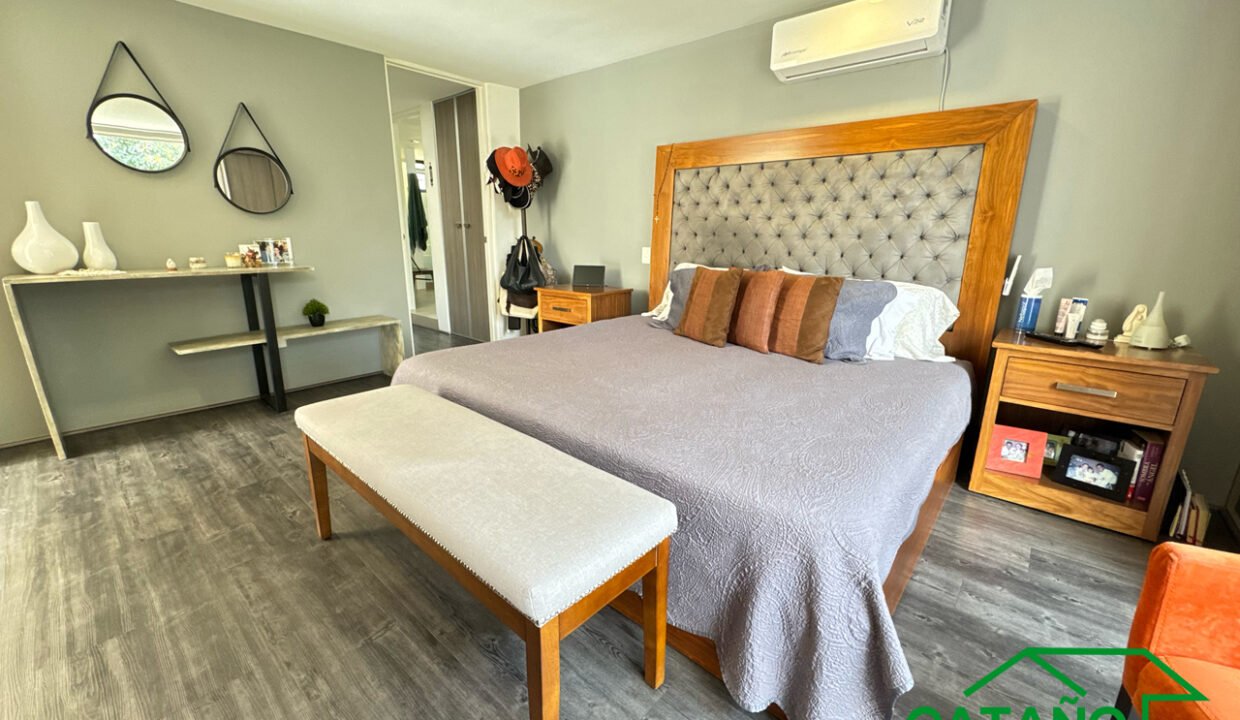 4609821-casa-avsanbernabe-sanjeronimolidice-venta-catanobienesraices-28
