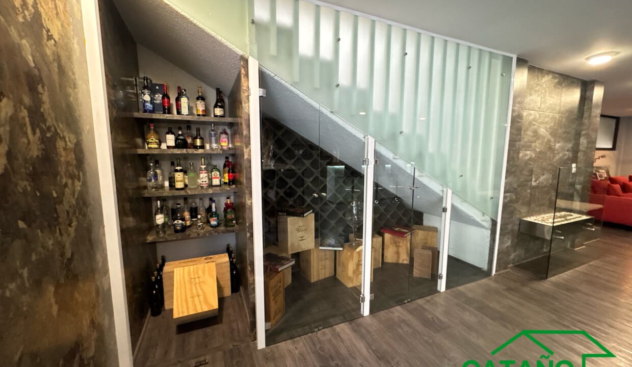 4609821-casa-avsanbernabe-sanjeronimolidice-venta-catanobienesraices-36