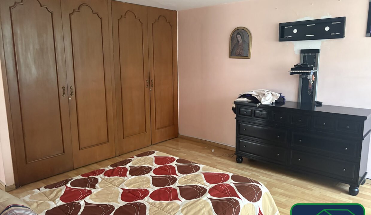 4609925-casa-londres-delcarmen-renta-catanobienesraices-10