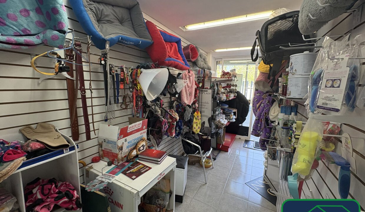 4613418-local-jardinesdesanmateo-avalcanfores-venta-catanobienesraices-3