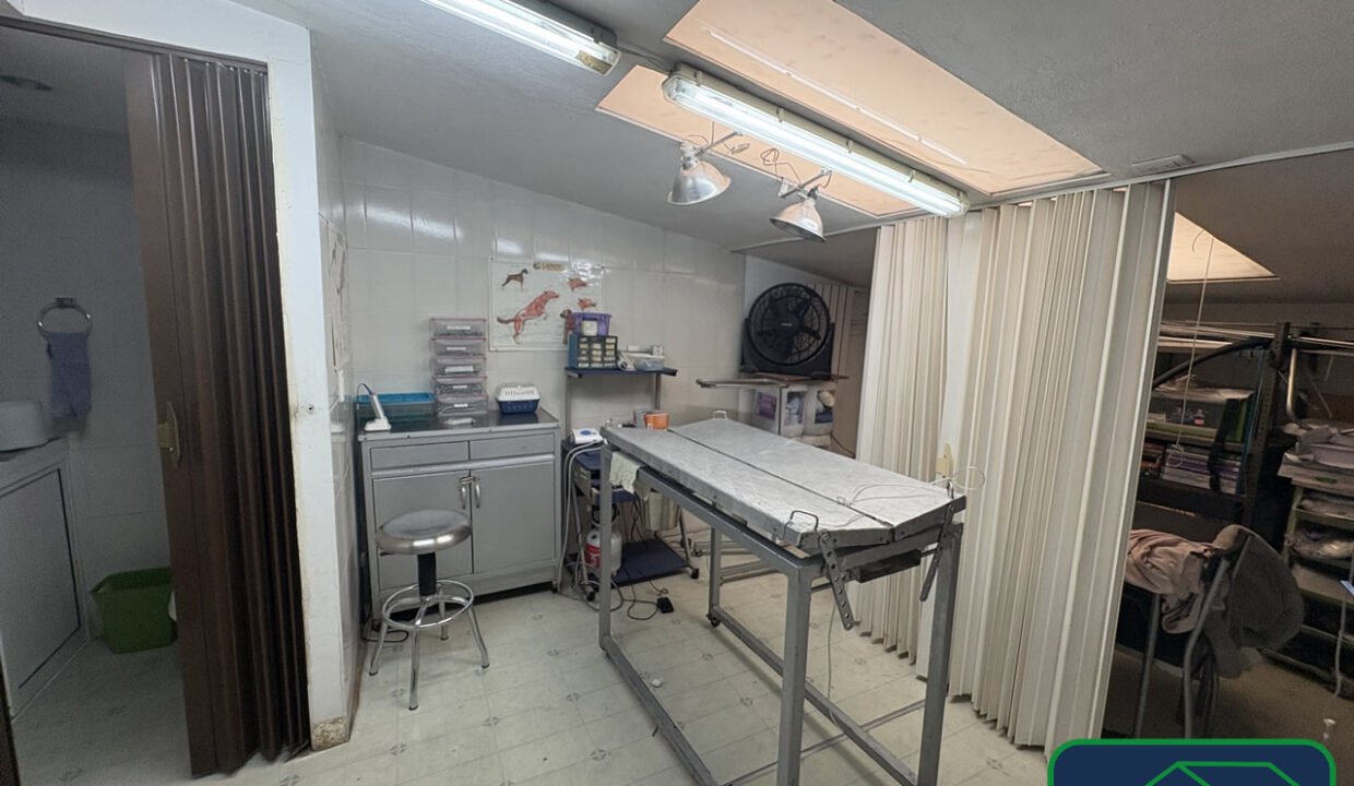 4613418-local-jardinesdesanmateo-avalcanfores-venta-catanobienesraices-5