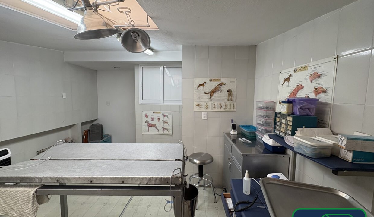 4613418-local-jardinesdesanmateo-avalcanfores-venta-catanobienesraices-7