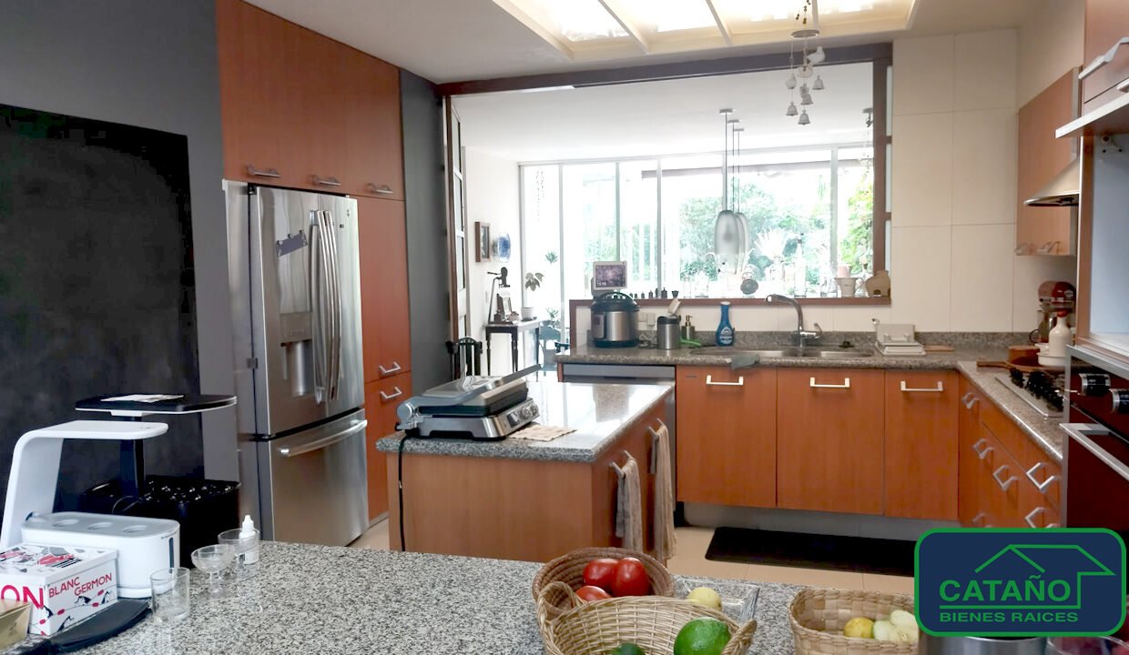 4616930-casa-cerro2dosconejos-romerodeterreros-venta-catanobienesraices-10