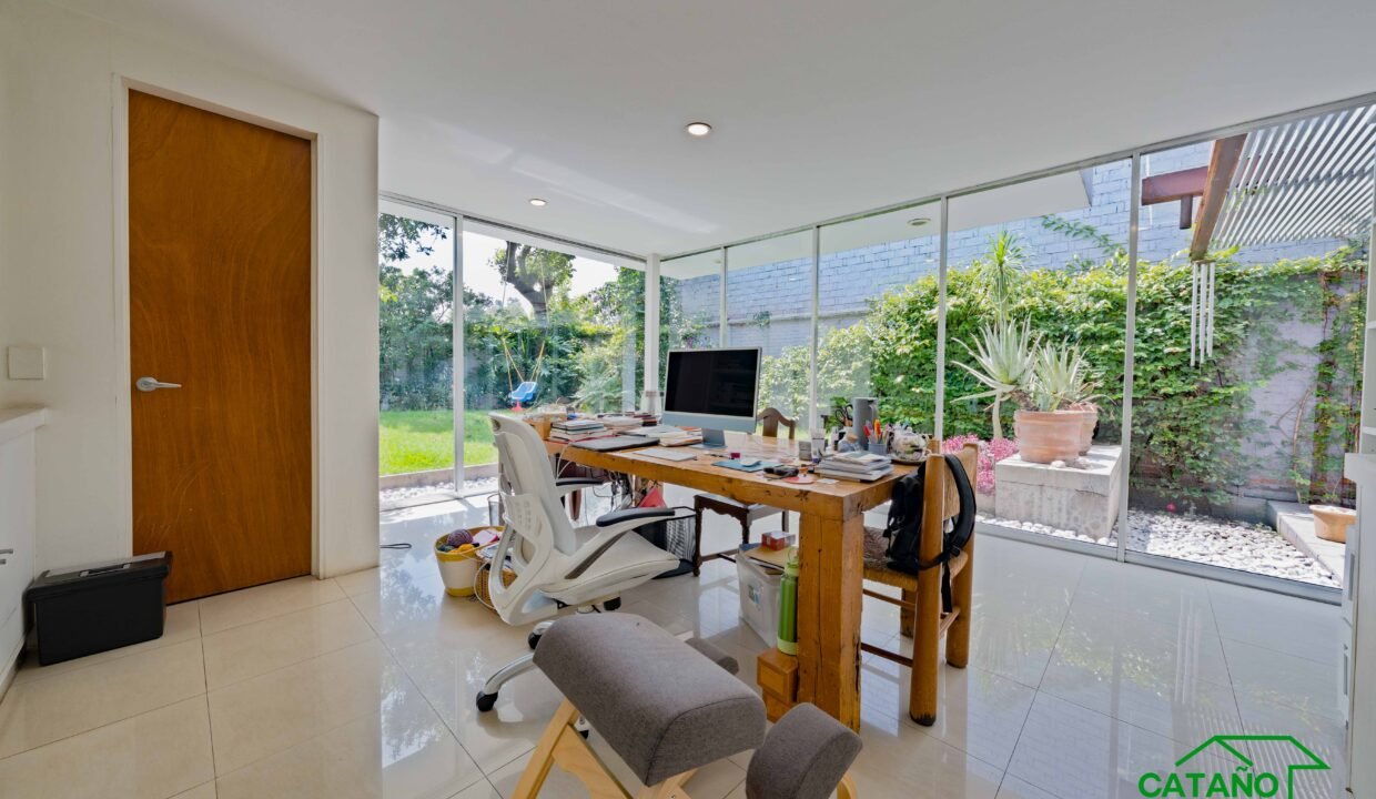 4616930-casa-cerro2dosconejos-romerodeterreros-venta-catanobienesraices-12