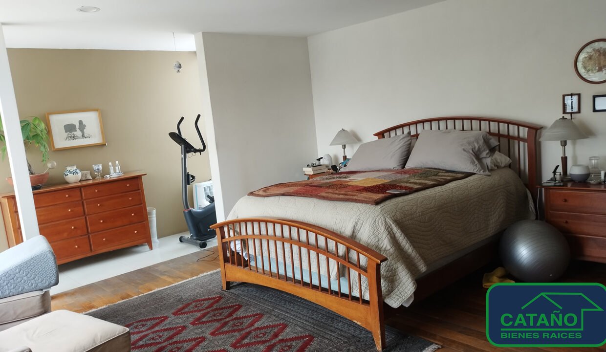 4616930-casa-cerro2dosconejos-romerodeterreros-venta-catanobienesraices-14