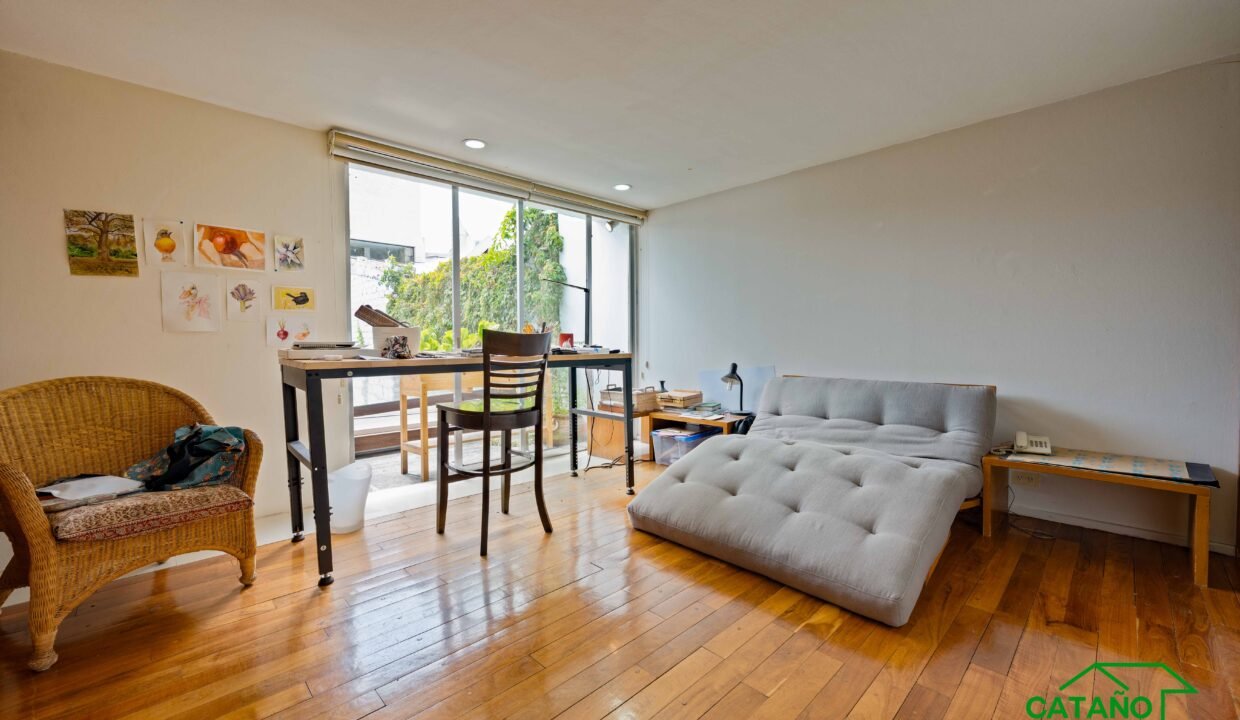 4616930-casa-cerro2dosconejos-romerodeterreros-venta-catanobienesraices-19