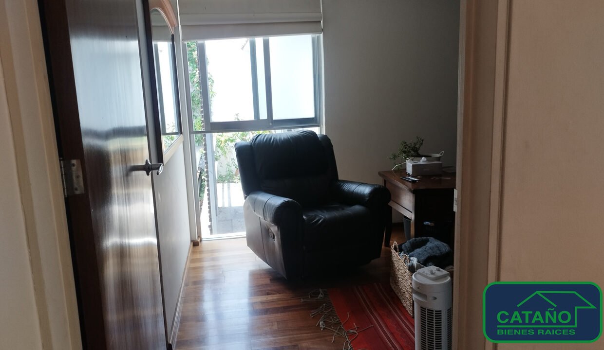 4616930-casa-cerro2dosconejos-romerodeterreros-venta-catanobienesraices-20
