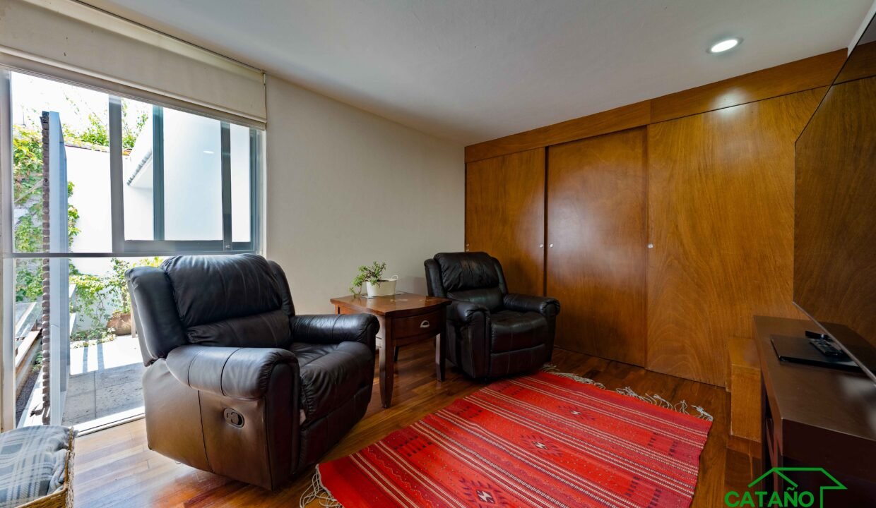 4616930-casa-cerro2dosconejos-romerodeterreros-venta-catanobienesraices-26