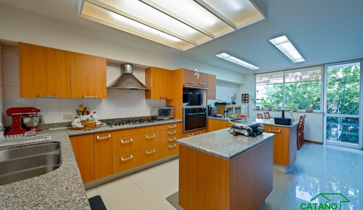 4616930-casa-cerro2dosconejos-romerodeterreros-venta-catanobienesraices-7