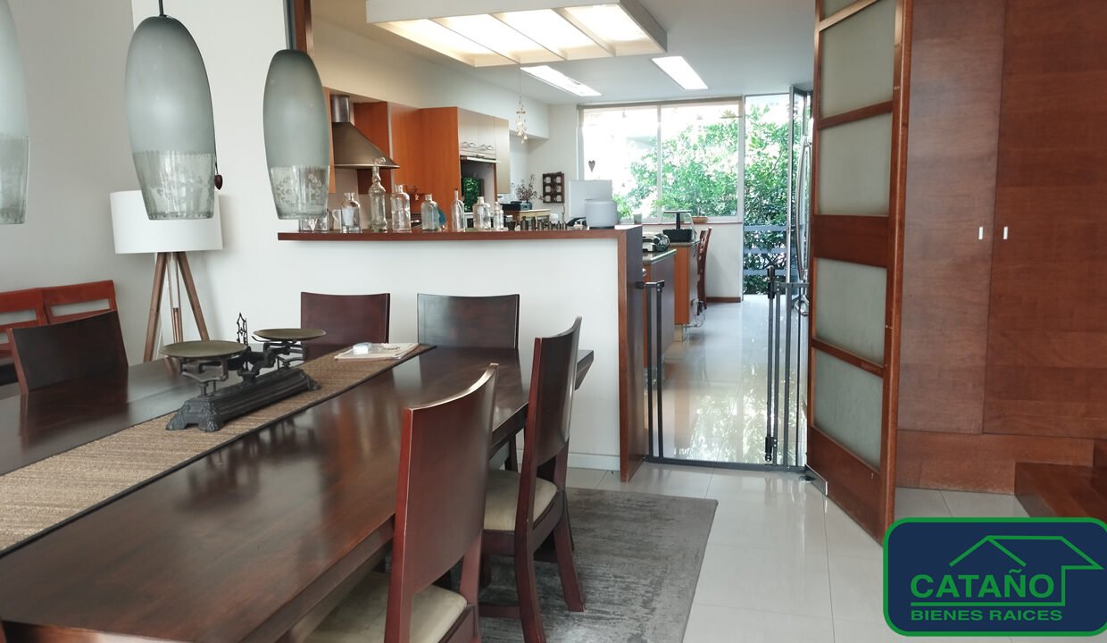 4616930-casa-cerro2dosconejos-romerodeterreros-venta-catanobienesraices-8