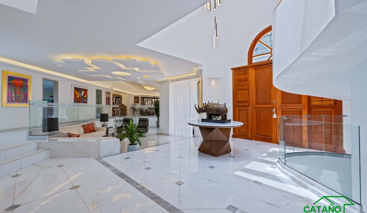462116-casaencondominio-boulevarddelaluz-jardinesdelpedregal-venta-catanobienesraices-11