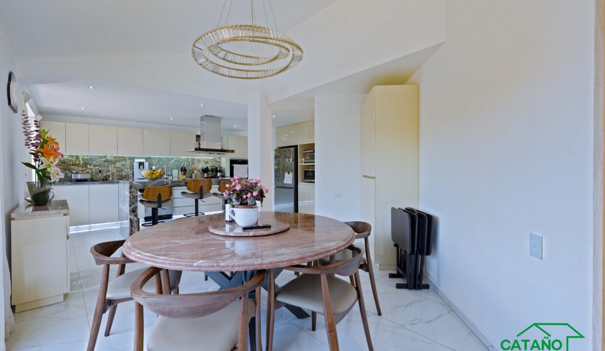 462116-casaencondominio-boulevarddelaluz-jardinesdelpedregal-venta-catanobienesraices-14