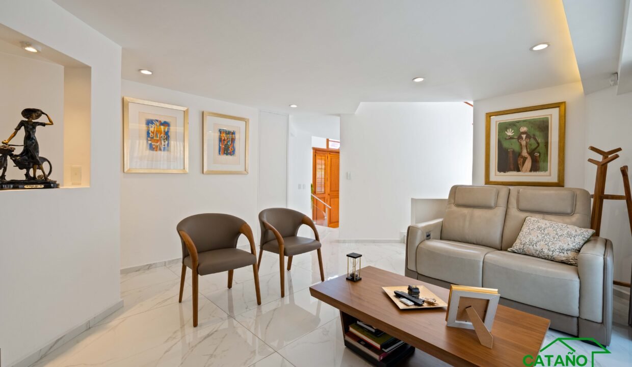 462116-casaencondominio-boulevarddelaluz-jardinesdelpedregal-venta-catanobienesraices-19