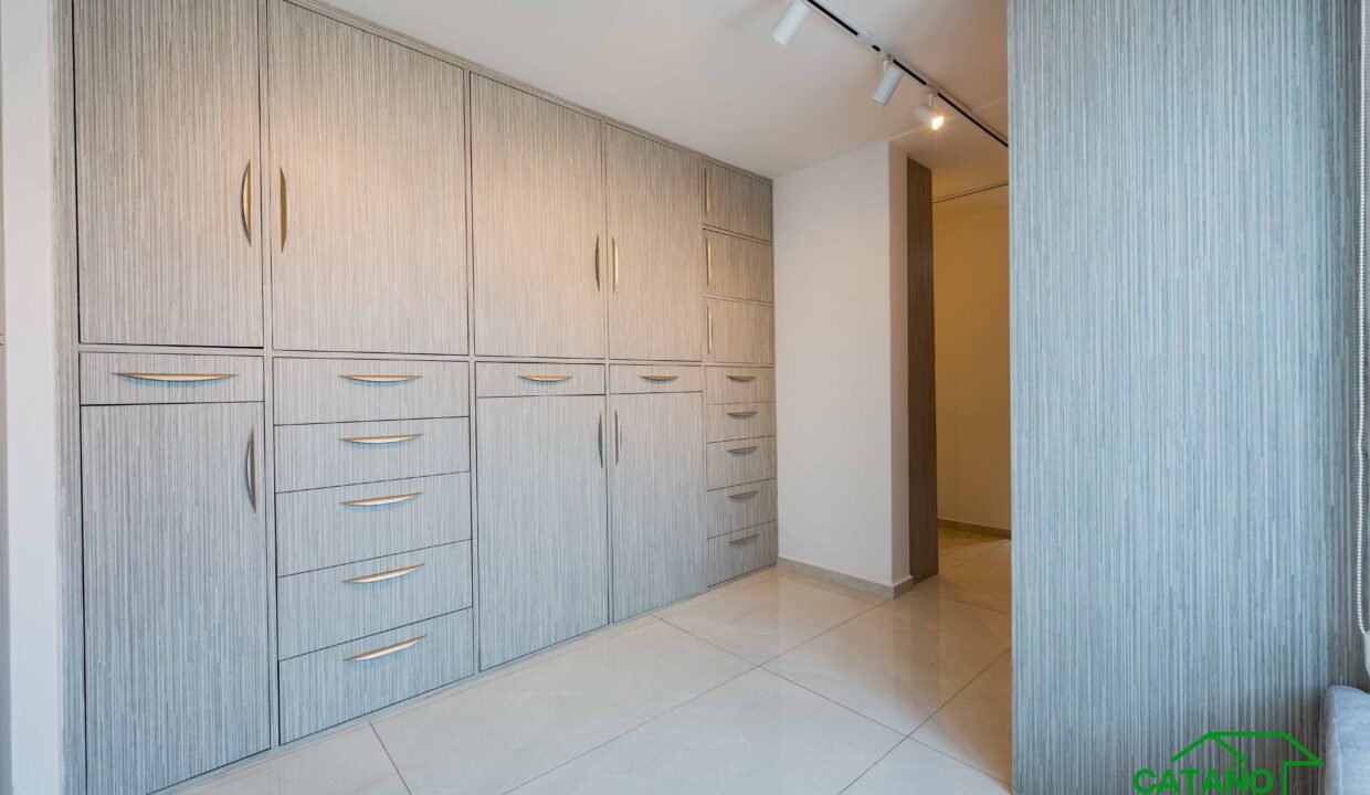 462116-casaencondominio-boulevarddelaluz-jardinesdelpedregal-venta-catanobienesraices-28
