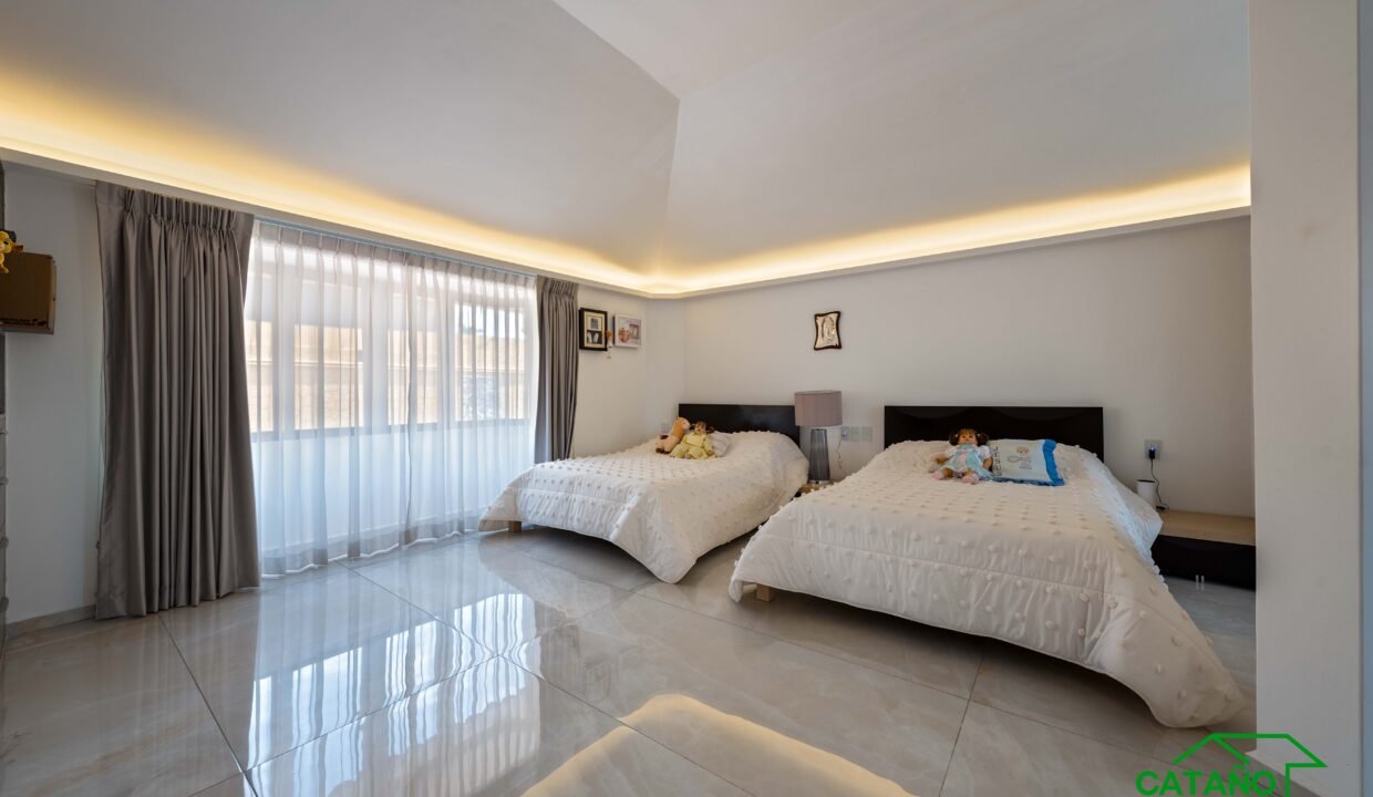 462116-casaencondominio-boulevarddelaluz-jardinesdelpedregal-venta-catanobienesraices-29