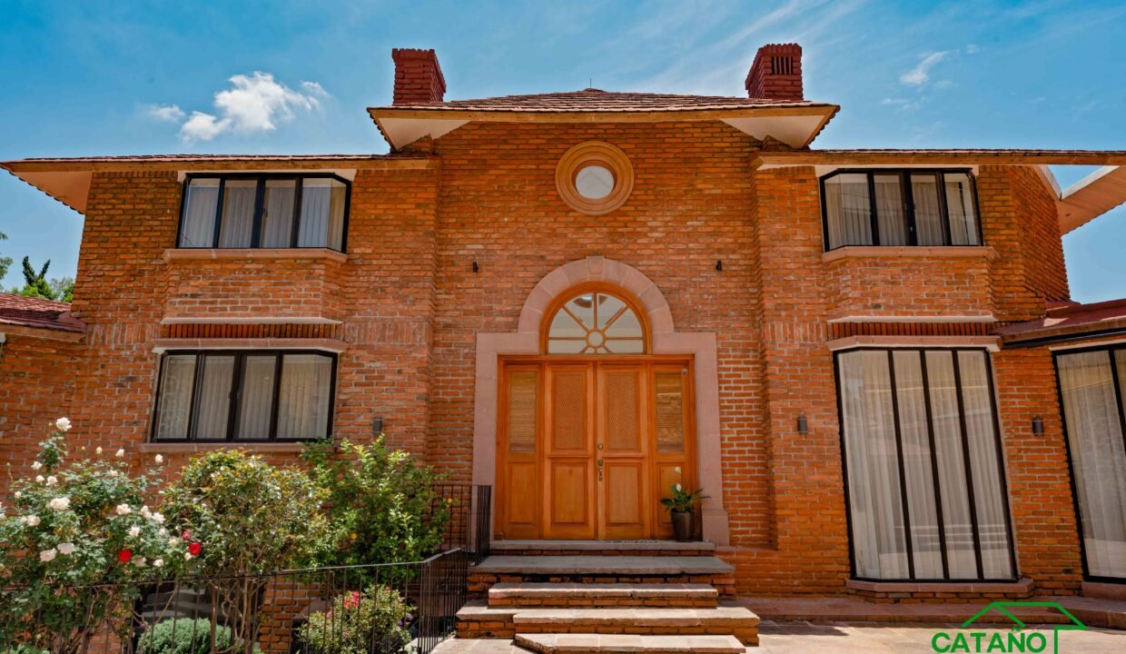 462116-casaencondominio-boulevarddelaluz-jardinesdelpedregal-venta-catanobienesraices-3